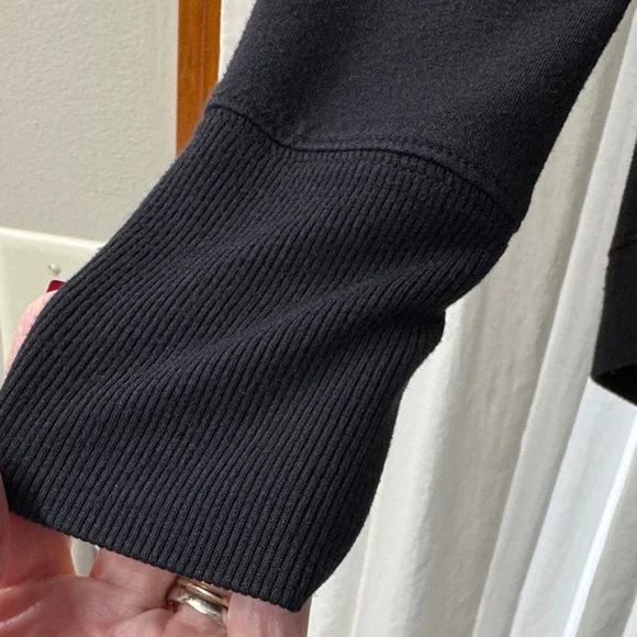 Athleta Black Long Sleeve Sweatshirt/Sweater M - Picture 3 of 6